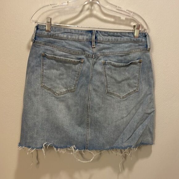 𝅺OLD Navy woman’s blue jean denim skirt - Picture 7 of 11
